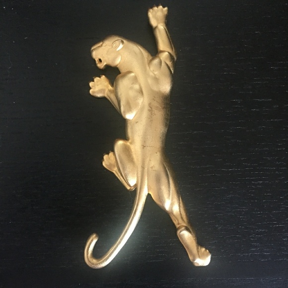 Jewelry - Vintage Gold Jaguar Brooch Pin (Signed JJ 1986)